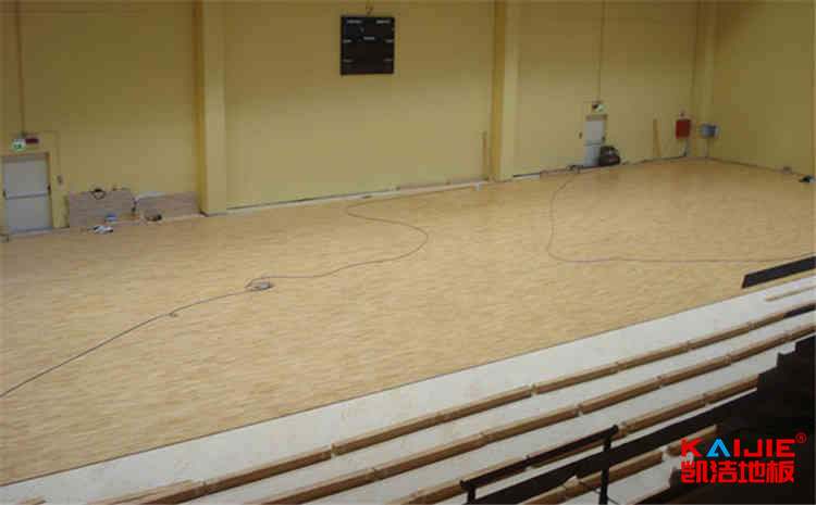 24厚排球館木地板安裝工藝