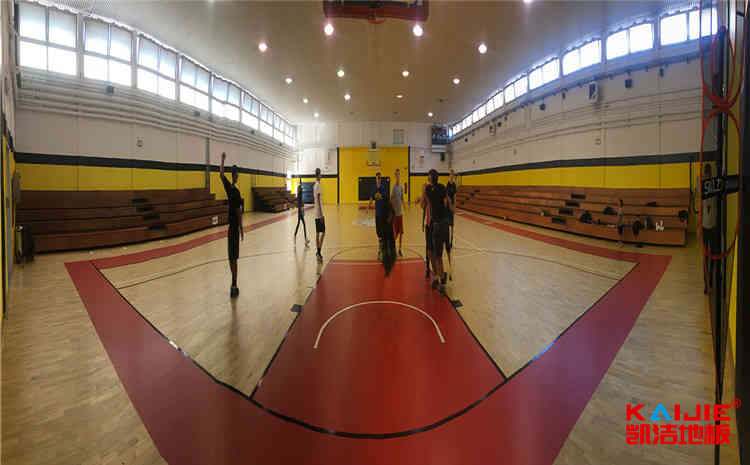 學校木地板籃球場多少錢一平米？