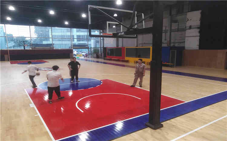 廈門埃里克概念籃球館木地板安裝