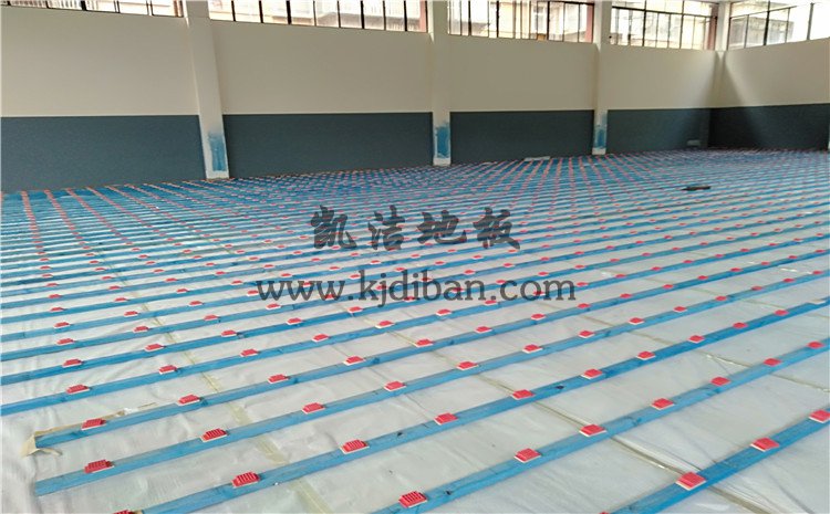 云南昆明五華區青少年宮籃球館木地板——凱潔運動木地板