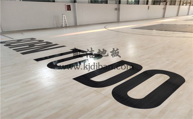 山東蘭陵代村LA動力籃球館木地板項目-凱潔實木運動地板廠家